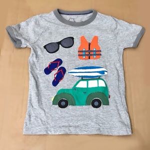 MINI BODEN GRAY VACATION T SHIRT AGE 4-5 YRS